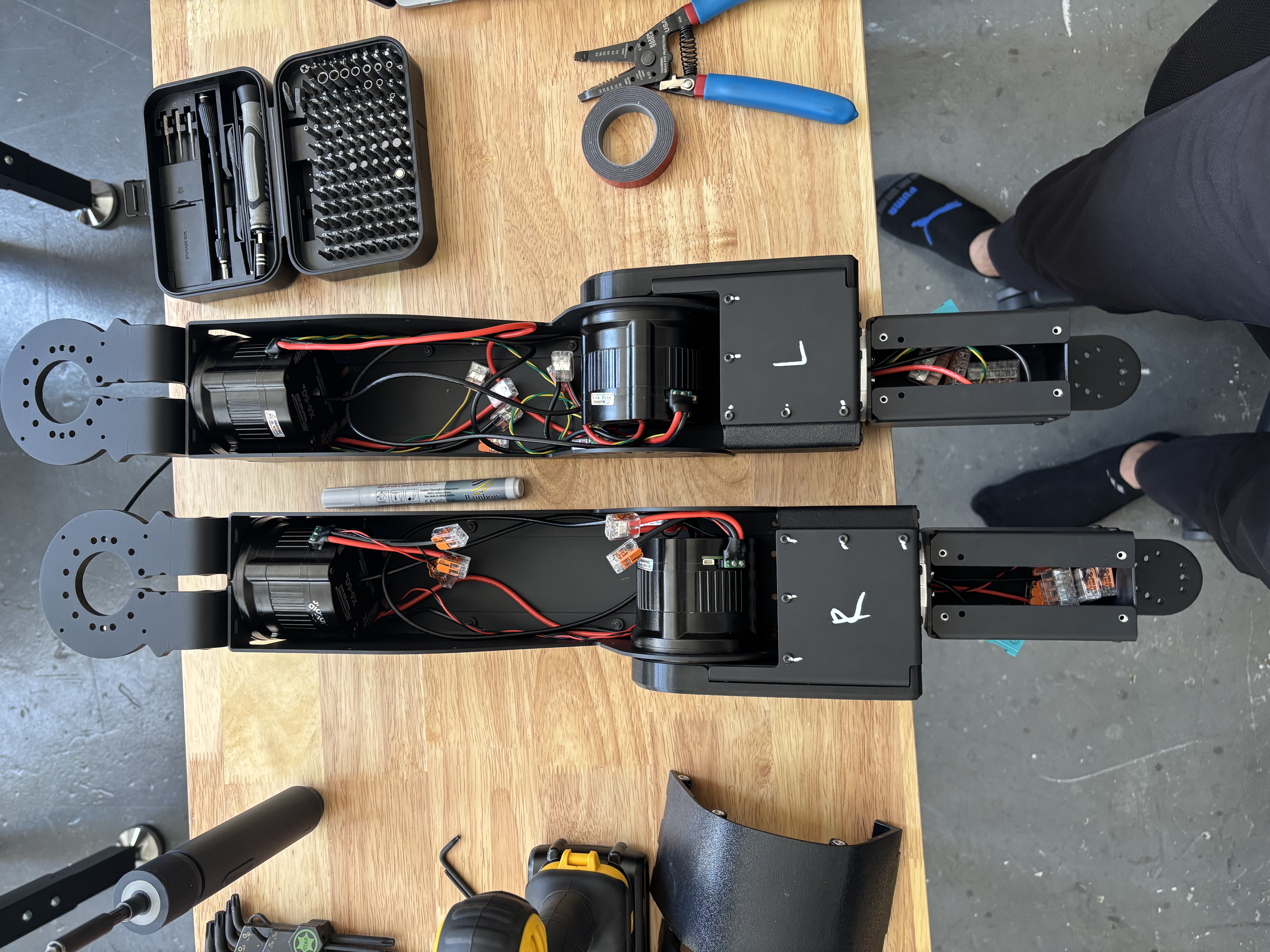 Elbow Assembly (E1 + E2 Join)